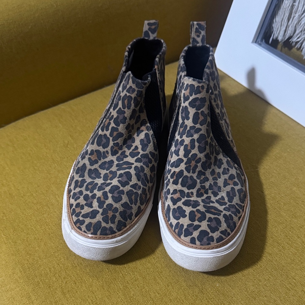 Toms Cheetah Print Slip-On Sneakers